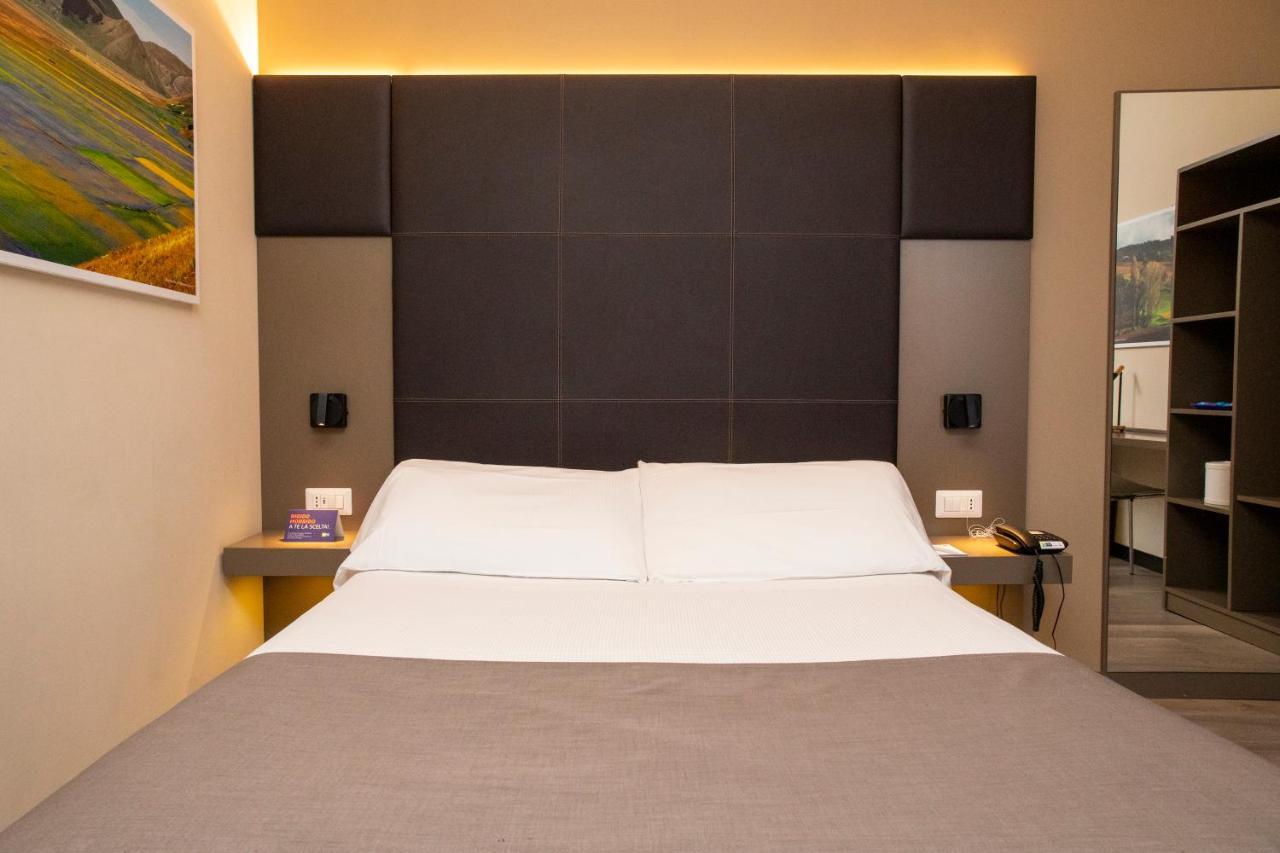 & Hotel 3*